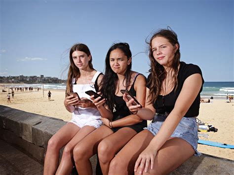 Australian Teenage Sex Drought Driven By Social Media Herald Sun