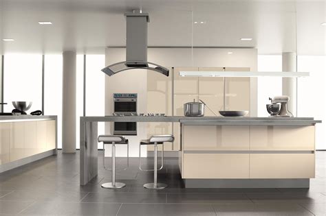 A high gloss kitchen offers a sleek contemporary design that is popular in current modern kitchen schemes. Ultra Gloss Cream Kitchen (With images) | Minimalist ...