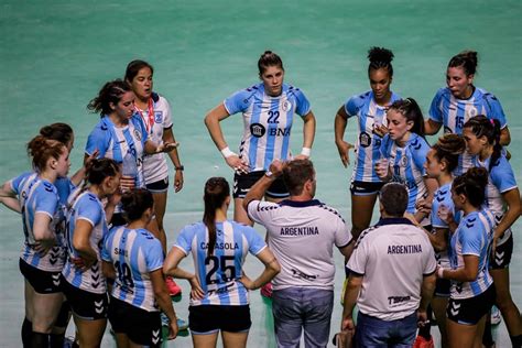 One of the most famous sports nations will have two handball team at olympic. La Selección Femenina jugará un cuadrangular en Polonia ...