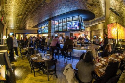 Kitchen closes at 9 pm on friday and saturday, the bar is open until 10 p.m. R Bar & Grill - Best Restaurants in Dallas