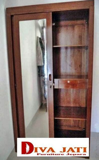 Lemari minimalis 2 pintu lemari pakaian lemari gantung kayu jati minimalis clasic. Jual Lemari Pakaian 2 Pintu Sliding Kaca Kayu Jati Solid