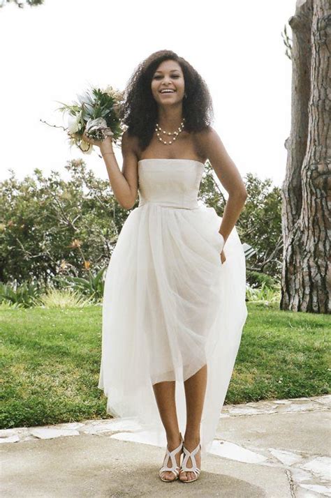 Featured dress in cover image. Casual Beach Wedding Dresses To Stay Cool - MODwedding