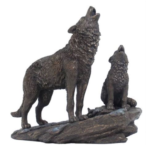 Bronze Outdoor Popular Standing Art Of Wolf Statues For The Yard