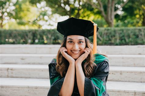6 Tips To Have The Best Graduation Photoshoot Flytographer
