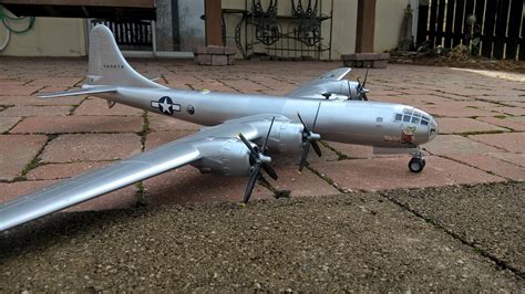 B 29 Superfortress Plastic Model Airplane Kit 148 Scale