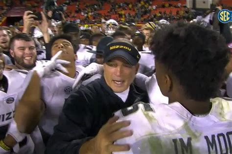 Gary Pinkel Won After An Emotional Week So Mizzou Players Crashed His Interview For A Dance