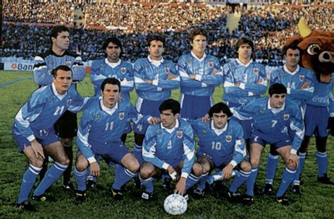 Jun 29, 2021 · uruguay vence a paraguay en la última jornada y el destino se hace inevitable: Uruguay campeón de América * (Uruguay/'95) Fernando Alvez ...