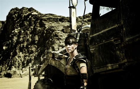 This is not trying to be mad max nor is it serious. Mad Max: Fury Road | Film-Rezensionen.de