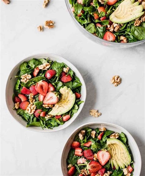 Une recette de salade végétarienne facile et rapide à l'avocat, poivrons et quinoa.avec données nutritionnelles. 1001 + idées de recette végétarienne facile à préparer et ...