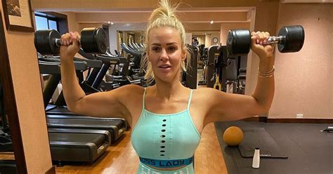 Woman 29 Shows Off Incredible Body After Massive 14st Weight Loss And