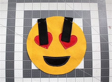 Diy Emoji Costume Emoji Costume Emoji Costumes