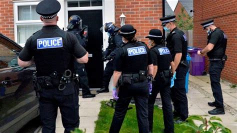 Merseyside Raids Drugs And £200k Seized As Five Arrested Bbc News