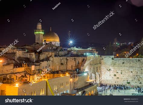 Western Wall Jerusalem Night Stock Photo 296605913