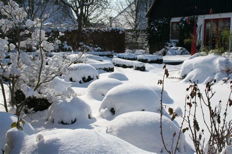 Weitere ideen zu weihnachtsdeko draußen, weihnachtsdekoration, weihnachten dekoration. Gärten im Winter - Zinsser Gartengestaltung, Schwimmteiche ...