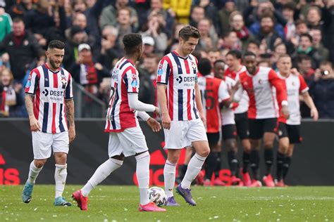 Now is time to summarize all of the above. Tandeloos Willem II onderuit bij Feyenoord | Foto | bd.nl