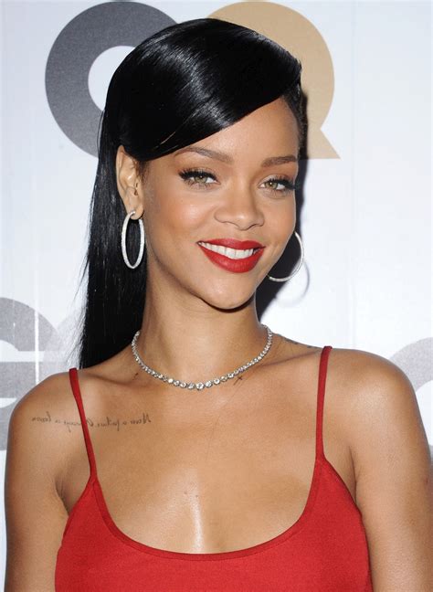 5:04 320 кбит/с 8.2 мб. Hot Celebs Photos: Rihanna en GQ Men of the Year