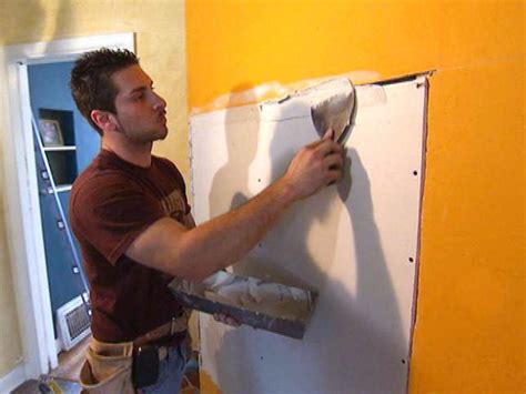 Learn how to repair drywall cracks and dents and how to fix a hole patching drywall is often a top concern when preparing for a move. How to Patch Damaged Drywall | how-tos | DIY
