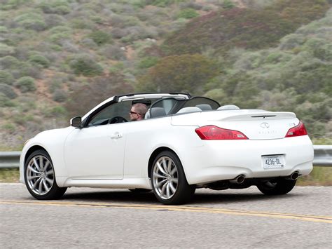 The most accurate 2013 infiniti g37s mpg estimates based on real world results of 2.4 million miles driven in 97 infiniti g37s. INFINITI G37 Convertible specs & photos - 2009, 2010, 2011 ...