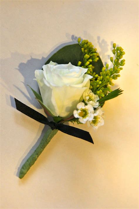 White Spraying Roses Corsages Boutonniere With White Spray Rose
