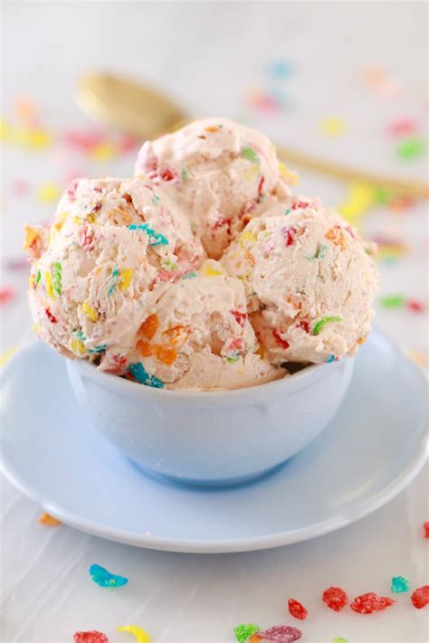 You've likely wondered how to make homemade ice cream without eggs simple and delicious ice cream can be made with cream, milk, and maple syrup. Cereal Milk Ice Cream (No Machine) - Gemma's Bigger Bolder ...
