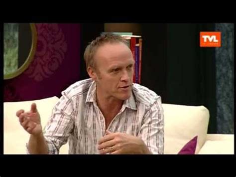 He sings in dutch (and occasionally in afrikaans). Stef Bos kersvers papa van een dochter - YouTube