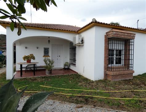 Expat real estate & consulting os propone esta casa de campo adosada con piscina privada en las colinas del borge, (málaga provincia andalucía). Casa de Campo en venta en Benajarafe, Vélez-Málaga, Málaga ...