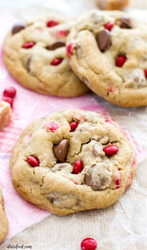 I suggest using light colored cookie sheets with this recipe. Milk Chocolate Chip Caramel Stuffed Cookies - A Latte Food