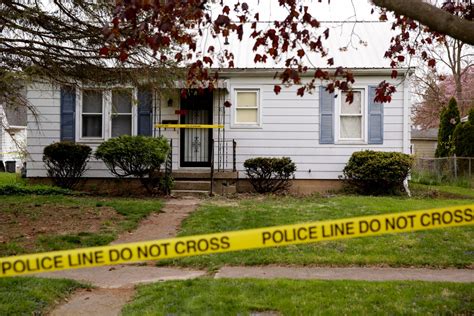 Lafayette Police Missing Girl Battered Inside Home On Park Avenue
