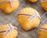 They've got perfectly risen bumps, thanks to a brief rest in the refrigerator prior to baking. Fluffy Moist Madeleines Recipe by cookpad.japan - Cookpad