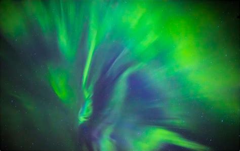 Aurora Borealis An Unbelievable Natural Phenomenon Viewkick