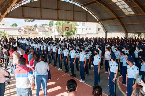 195 Colégios Cívico Militares Recebem Kits Finais Do Uniforme Agência