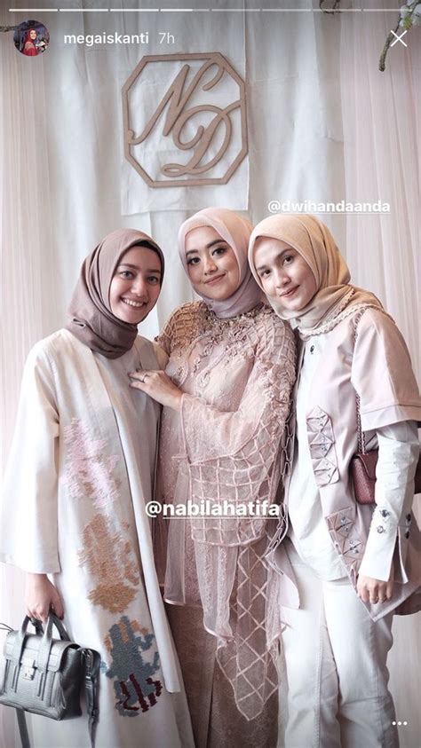 Kepoin model outfit hijab kondangan dengan celana yang elegan nan berkelas ini! 94 best images about Kondangan Hijab Outfit on Pinterest