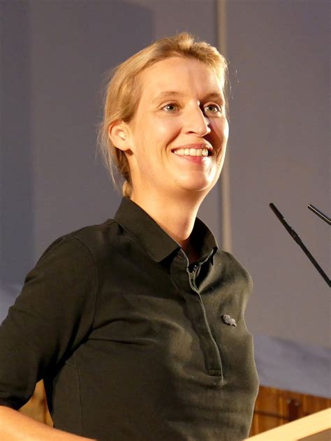 Weidel betonte jedoch, ihr lebensmittelpunkt sei deutschland. Alice Weidel - Wikipedia