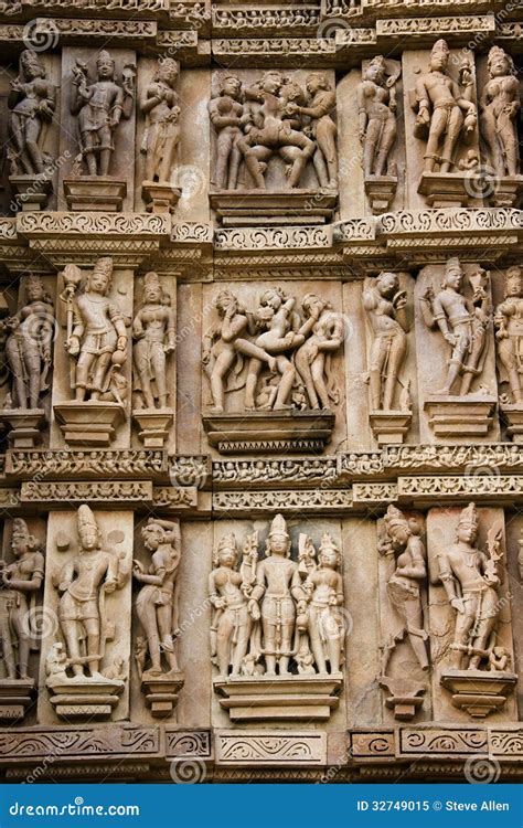 Erotiska Carvings Khajuraho Indien Fotografering För Bildbyråer