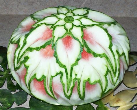 21 Watermelon Sculptures That Are Too Skillfully Crafted To Eat