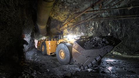 Caterpillar Introduces New R1700 Xe Electric Drive Underground Mining