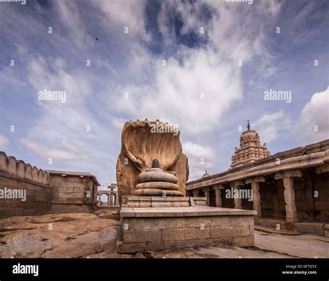 The Serpent Statue At Veerabhadra Swamy Temple Lepaskhi Stock Photo