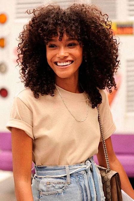 See more ideas about hair romance, curly hair styles, hair. Proof That Curly Hair Girls Can Wear Bangs Too - Southern ...