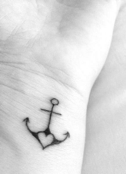 Anchor tattoo can look cool and stylish on the chest. 25 Best Anchor Tattoos For Women - Blurmark