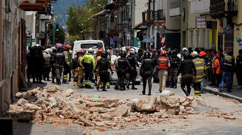 Ekvador da 6 7 büyüklüğündeki depremde ölenlerin sayısı 14 e yükseldi