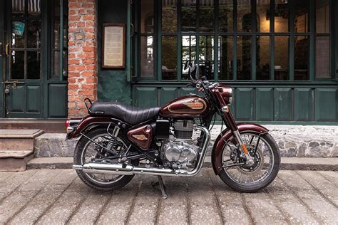 Iconic Royal Enfield Bullet Name Returns To Europe In New Air Cooled