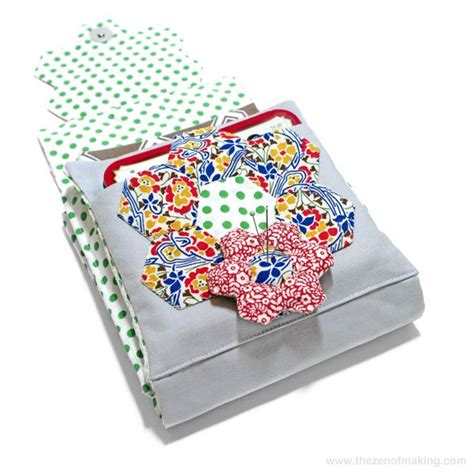 Free Tutorial English Paper Piecing Travel Kit And Pincushion By Haley