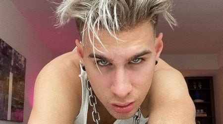 I didn't have a plan on where the color would go i just knew i. Brad Mondo Height, Weight, Age, Body Statistics - Healthyton