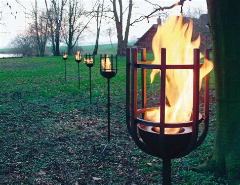 Weitere ideen zu garten, stauden, pflanzen. Stahlfackel für den Garten auf DECO.de