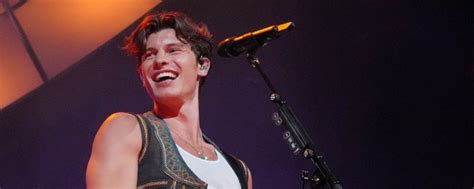 Shawn Mendes Returns To The Stage At Ed Sheeran Concert 1009 The