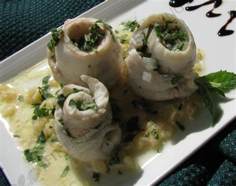 Urdu recipes of fish rolls, easy fish ke roll food recipes in urdu and english. fish roll ups recipe
