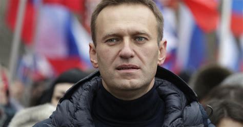 Der fall nawalny darf nicht mit der unsäglichen politik von trump+n.ordstream2 vermischt werden,denn das ist ideologisch ,propagandistisch,tendenziös,unseriös und relativiert die kriminelle. Kreml-Kritiker Alexej Nawalny wegen Vergiftung im ...