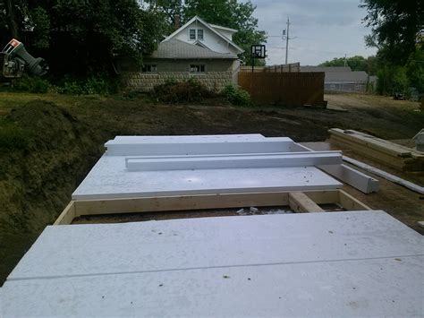 INSULATED PANEL SYSTEMS STRUCTURAL INSULATED PANEL HOMES EZ SIPS