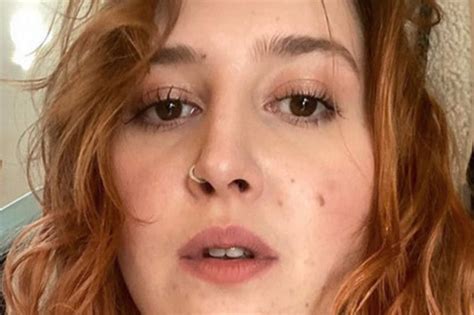 Jonathan Ross Daughter Honey Puts On A Red Hot Display In Dramatically