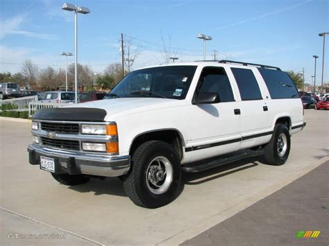 1994 White Chevrolet Suburban C2500 4231356 Photo 3